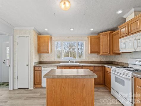 238 Cherry Hollow Burnsville NC 28714