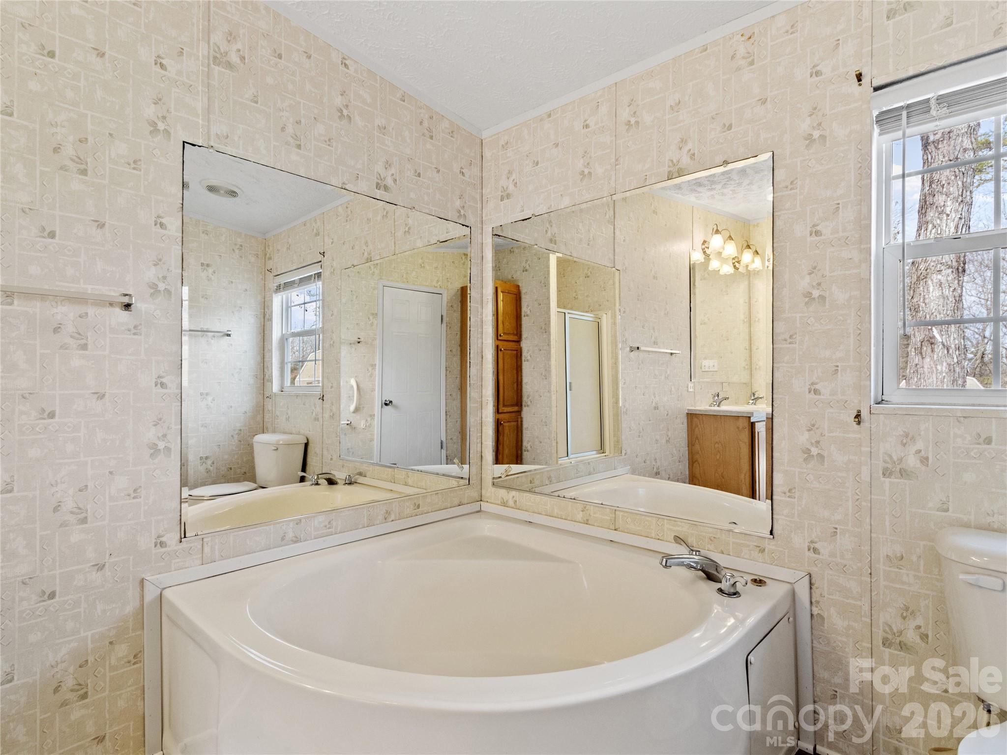 238 Cherry Hollow Burnsville NC 28714