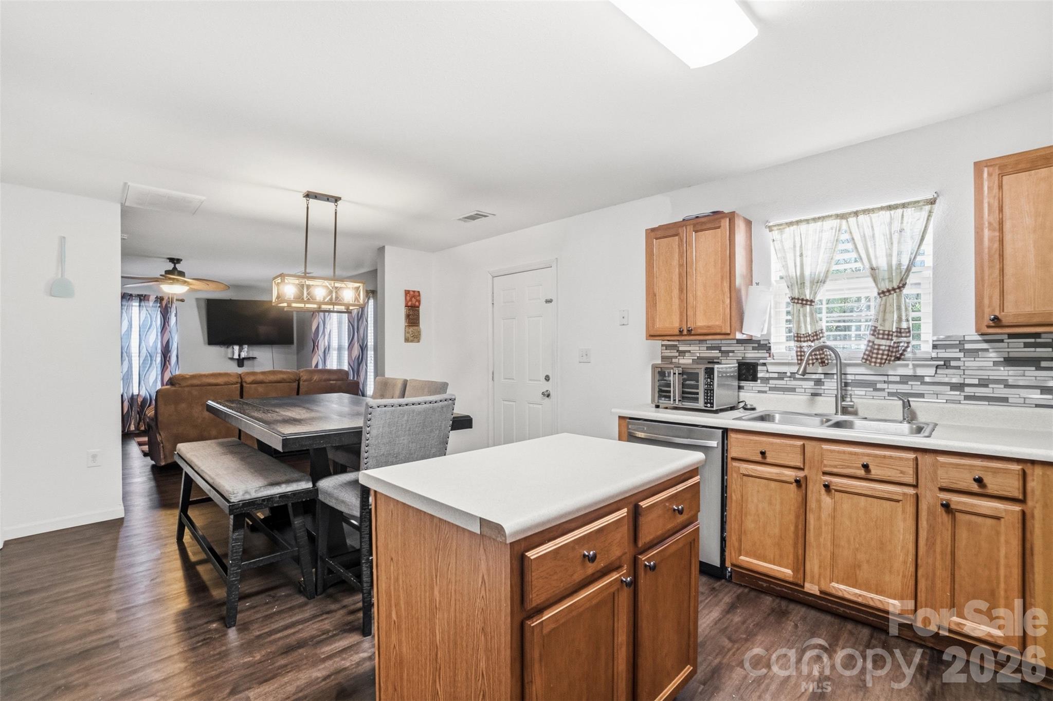 1217 Jordans Pond Lane Charlotte NC 28214