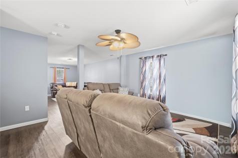 1217 Jordans Pond Lane Charlotte NC 28214