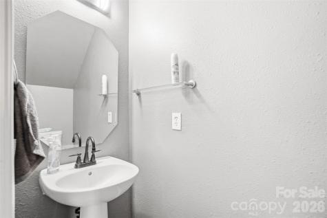 1217 Jordans Pond Lane Charlotte NC 28214