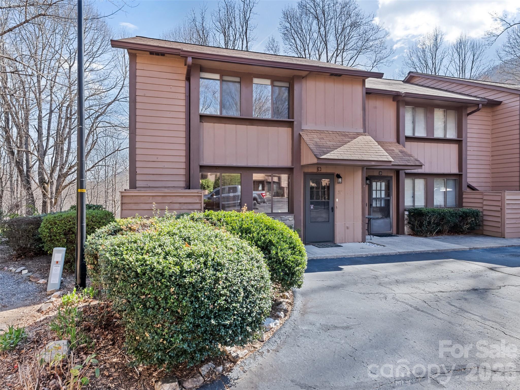 37 George Circle Maggie Valley NC 28751