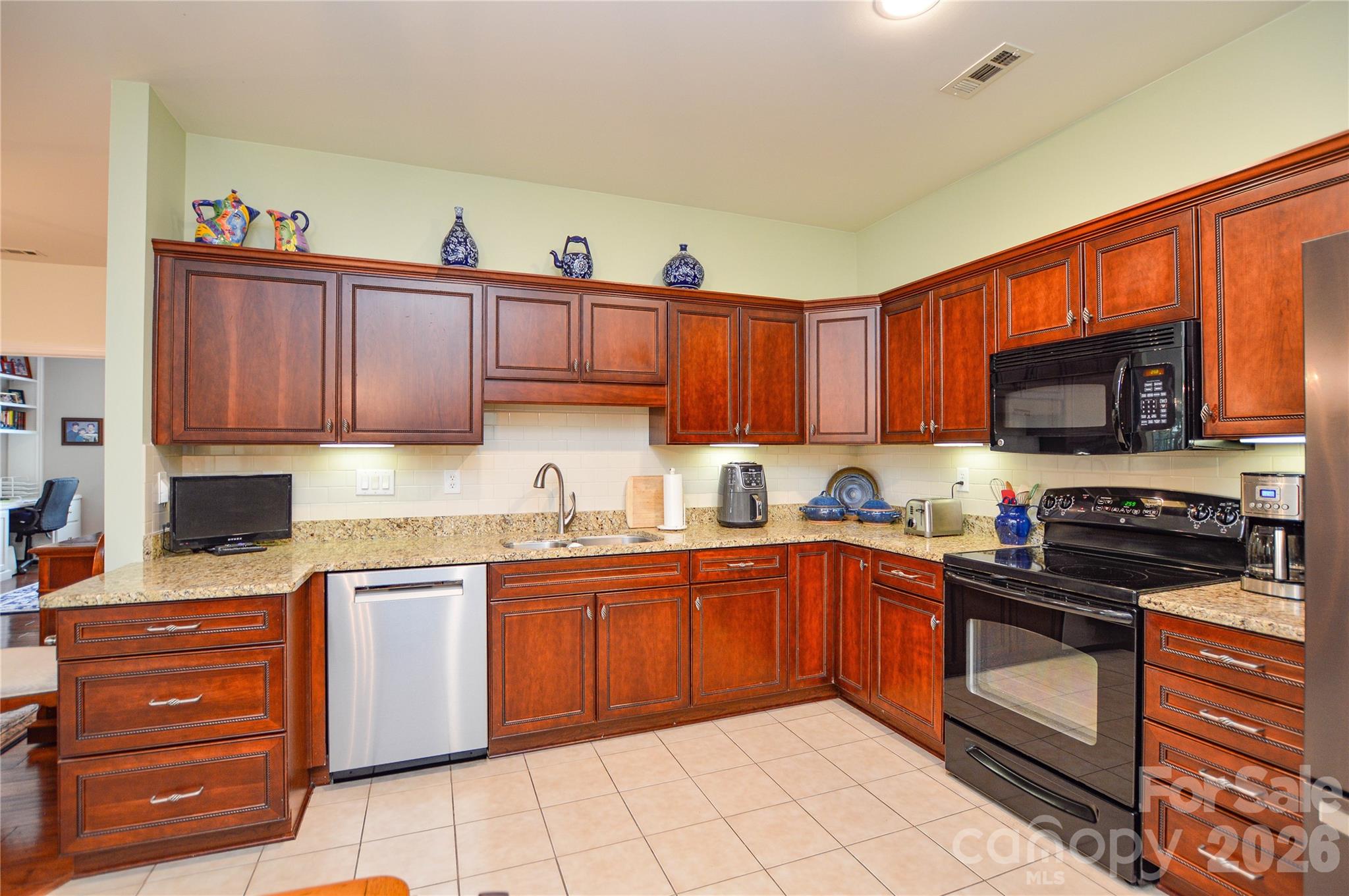 2249 N Castle Court Matthews NC 28105