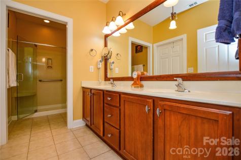 2249 N Castle Court Matthews NC 28105