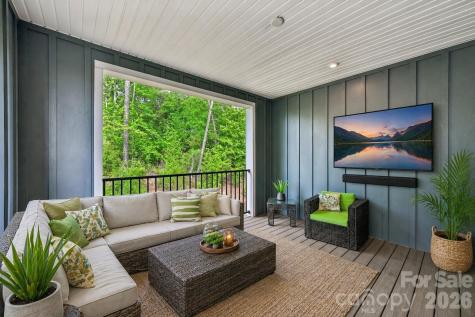 957 Portrush Lane Tega Cay SC 29708