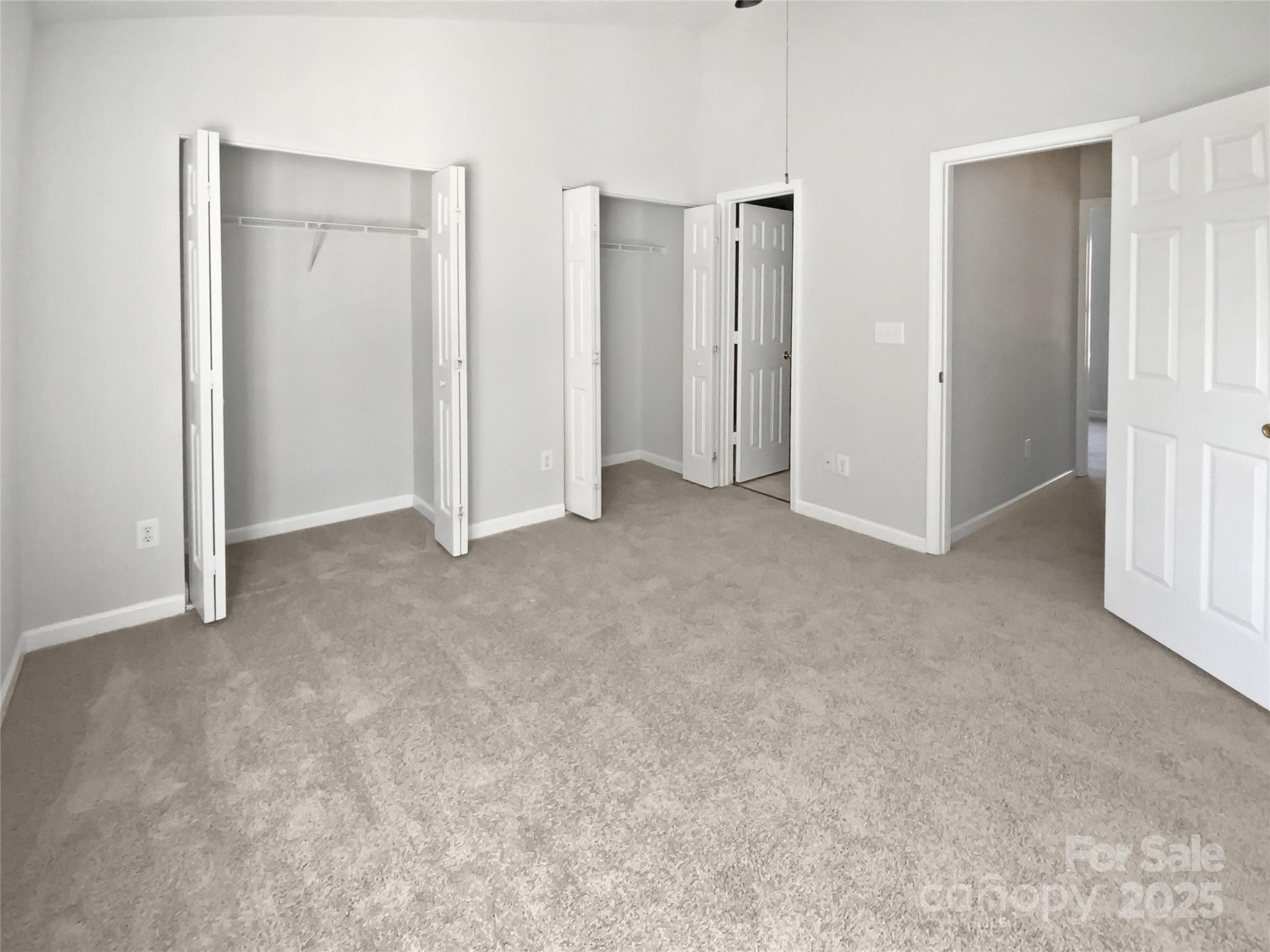 6086 Cougar Lane Charlotte NC 28269