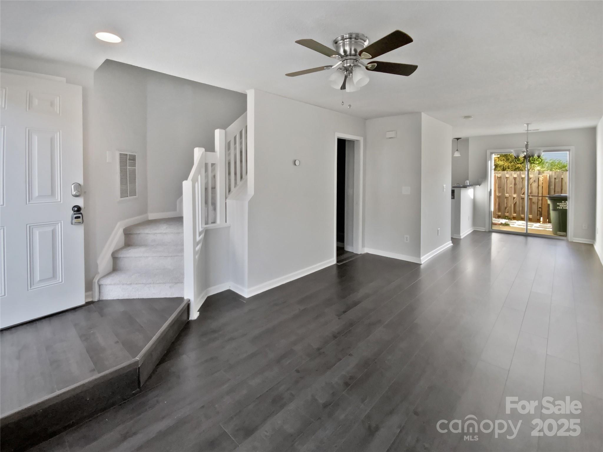 6086 Cougar Lane Charlotte NC 28269