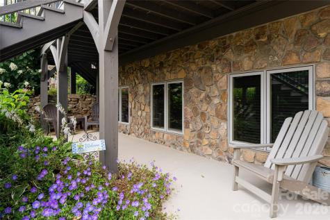 649 Panoramic Loop Maggie Valley NC 28751