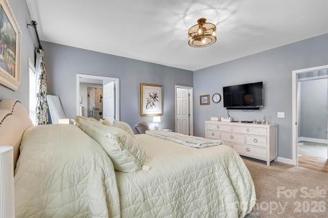 1181 Kensington Circle Newton NC 28658