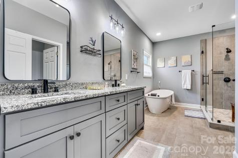 1181 Kensington Circle Newton NC 28658