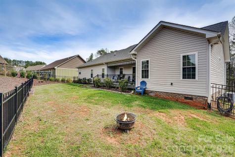 1181 Kensington Circle Newton NC 28658