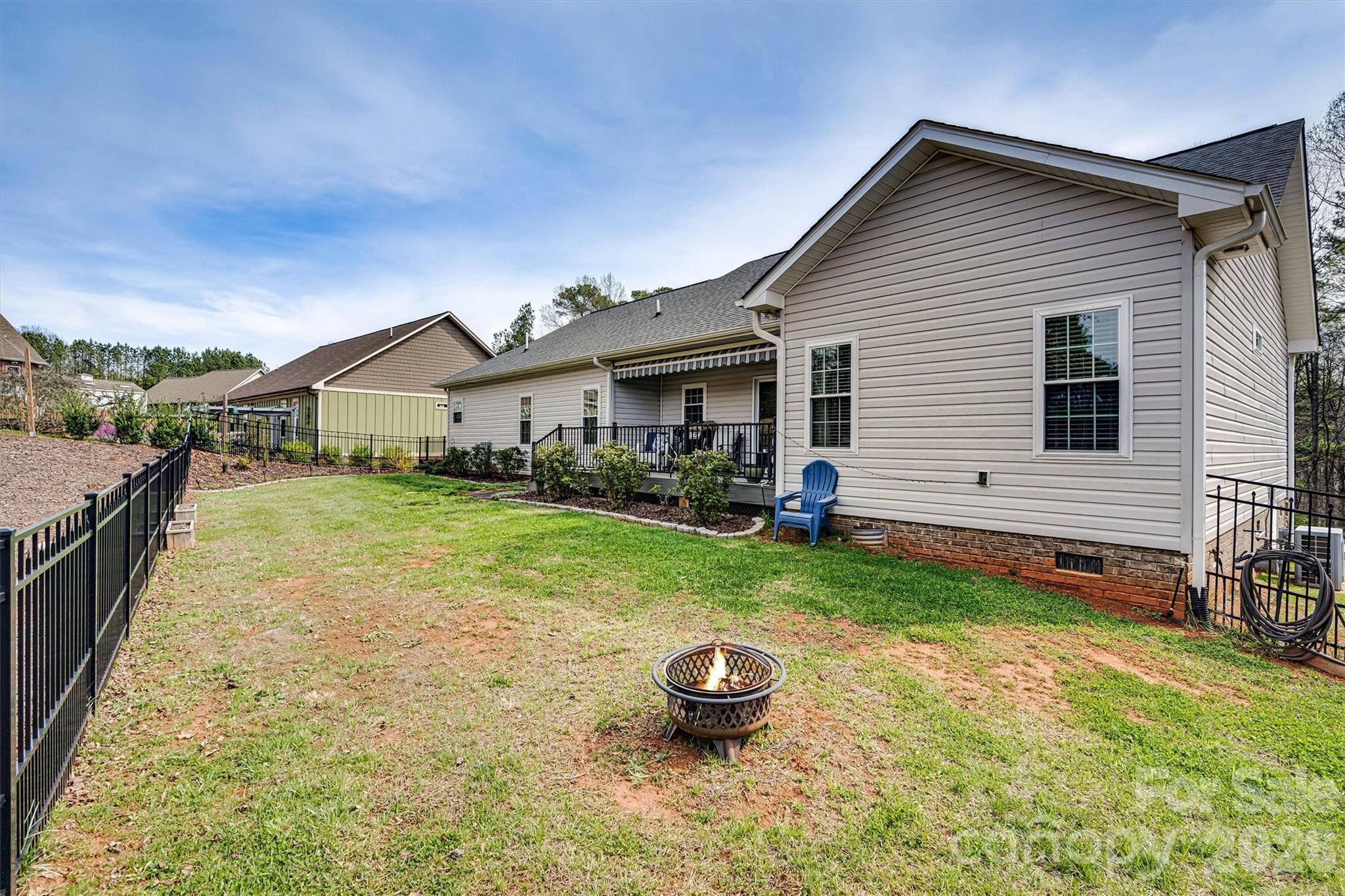 1181 Kensington Circle Newton NC 28658