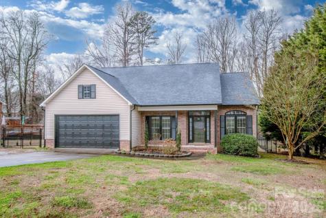 225 Delview Drive Cherryville NC 28021