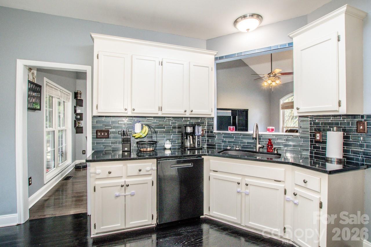 225 Delview Drive Cherryville NC 28021