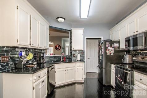 225 Delview Drive Cherryville NC 28021
