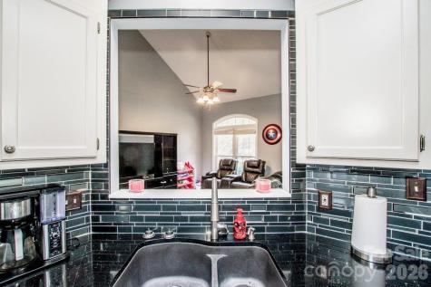 225 Delview Drive Cherryville NC 28021