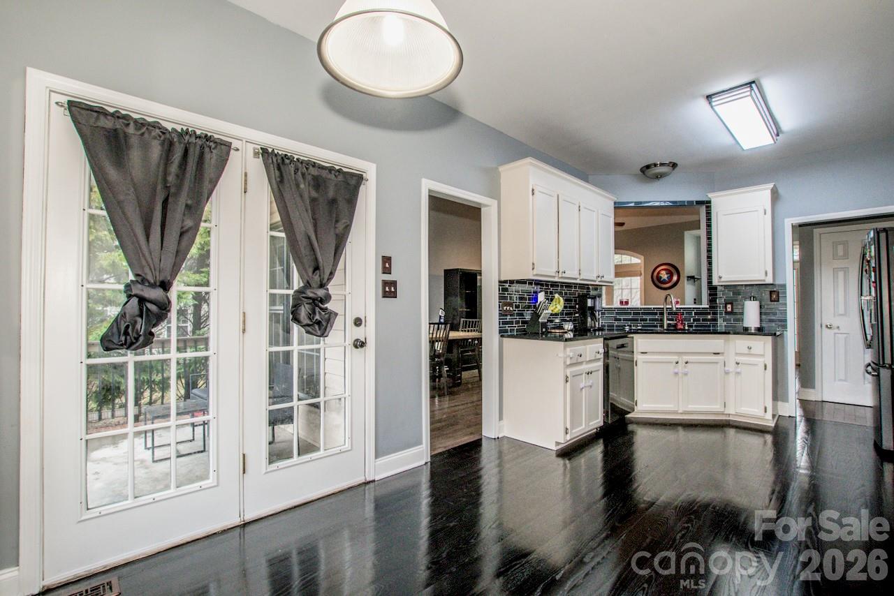 225 Delview Drive Cherryville NC 28021