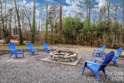 225 Delview Drive Cherryville NC 28021