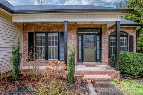 225 Delview Drive Cherryville NC 28021