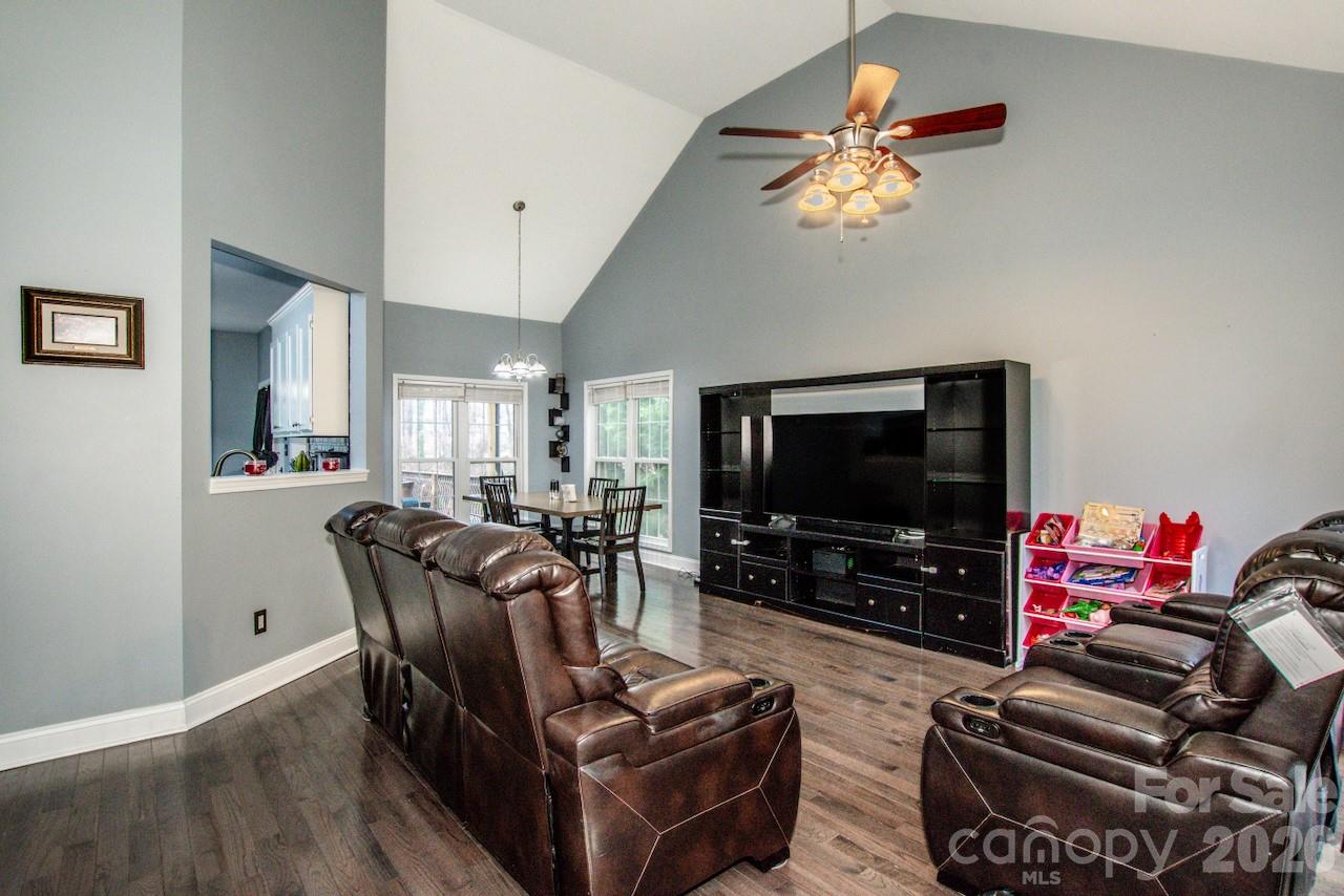 225 Delview Drive Cherryville NC 28021