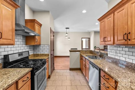 4 Pacifico Drive Asheville NC 28806