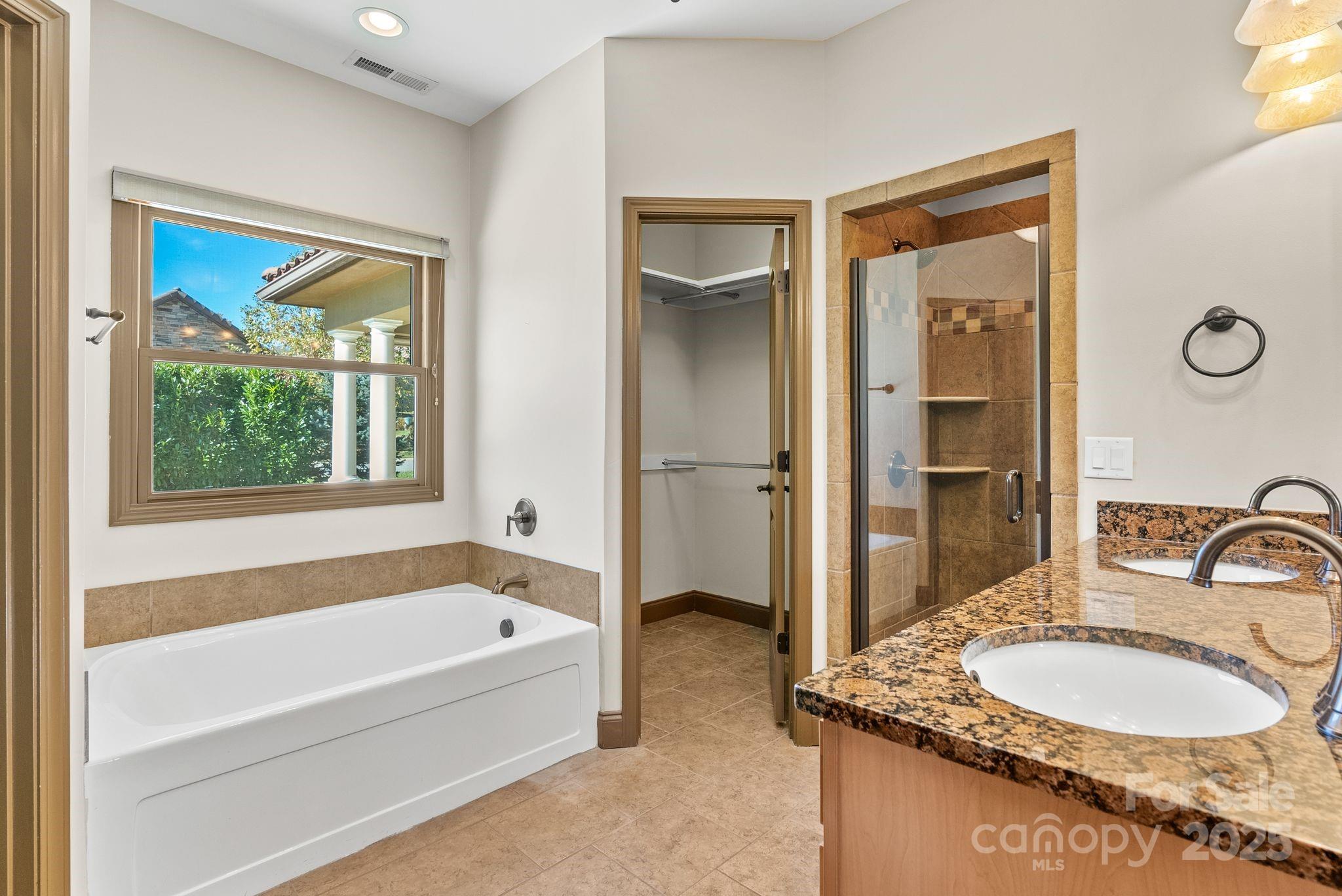 4 Pacifico Drive Asheville NC 28806