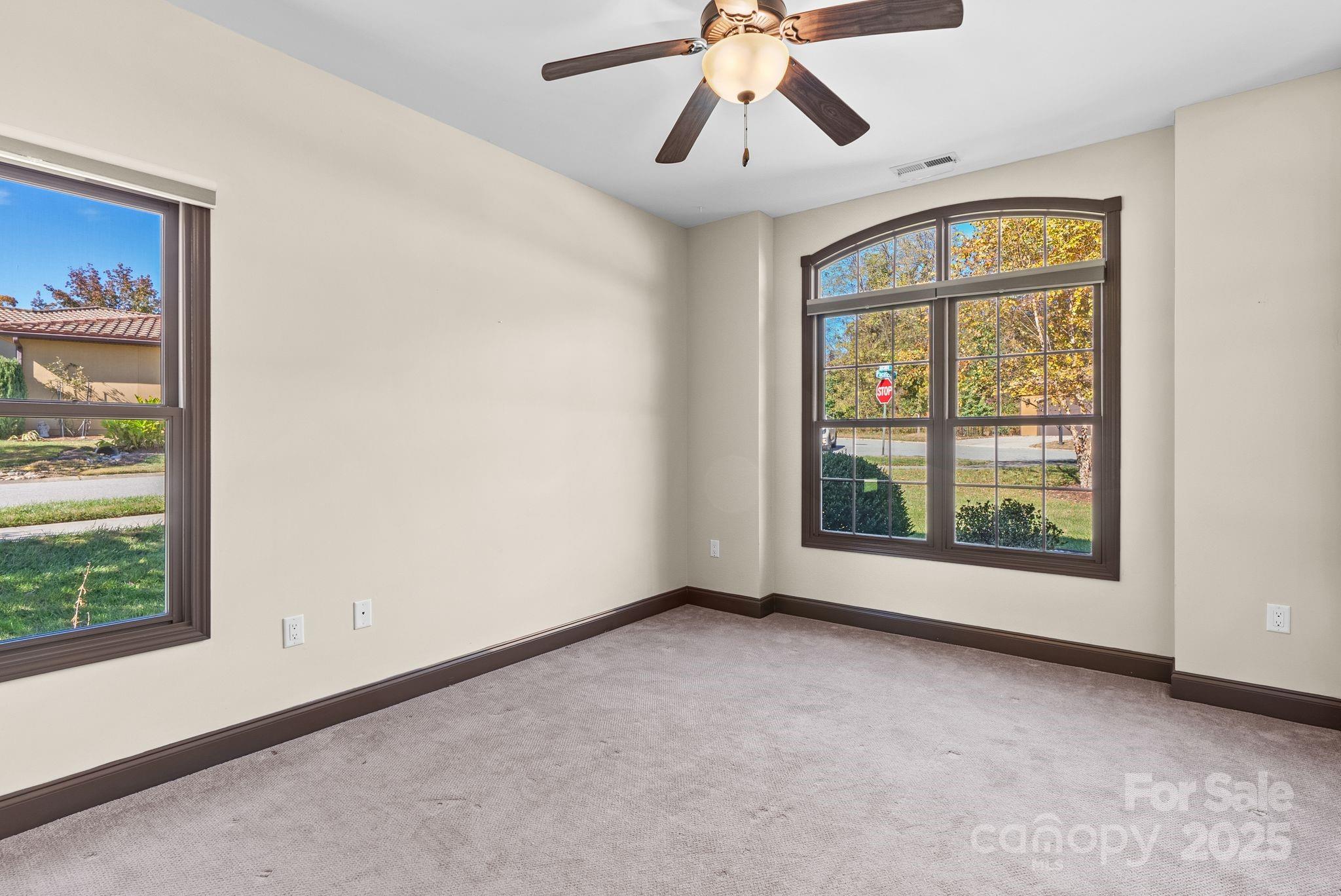 4 Pacifico Drive Asheville NC 28806