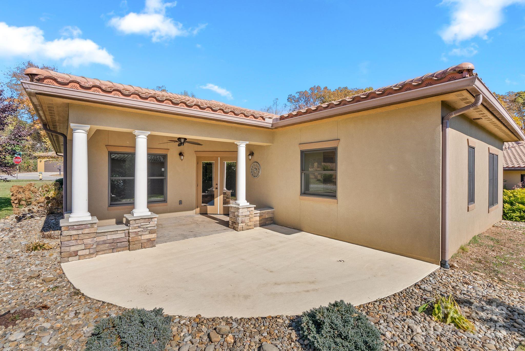 4 Pacifico Drive Asheville NC 28806