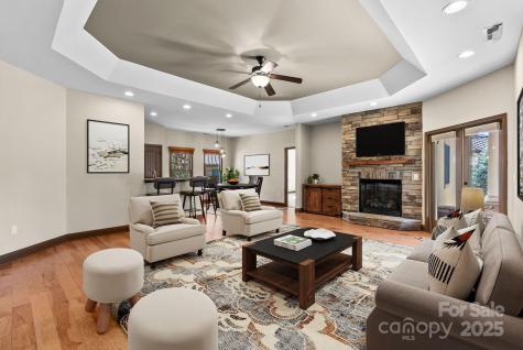 4 Pacifico Drive Asheville NC 28806