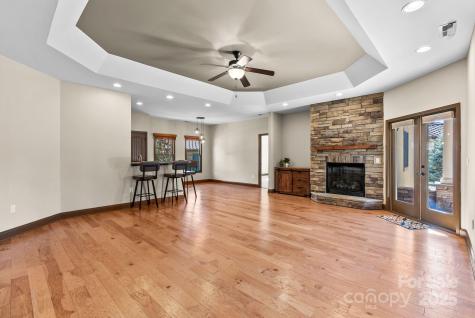 4 Pacifico Drive Asheville NC 28806