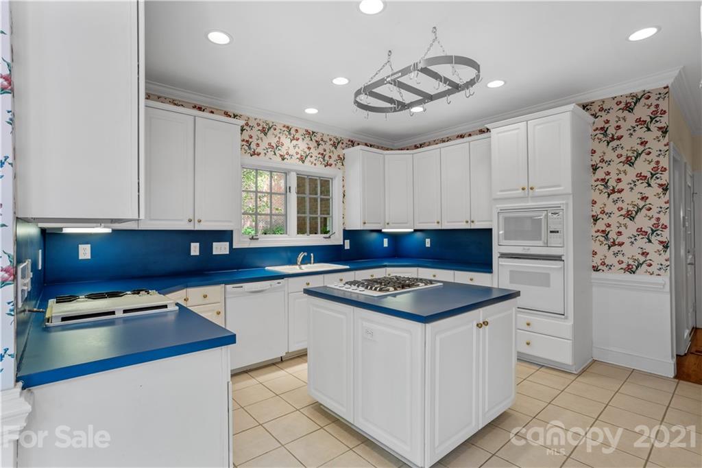 4601 Fairvista Drive Charlotte NC 28269