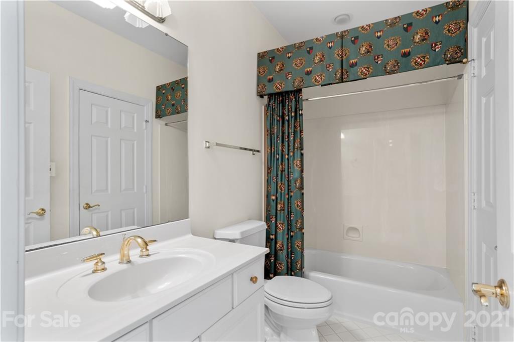 4601 Fairvista Drive Charlotte NC 28269