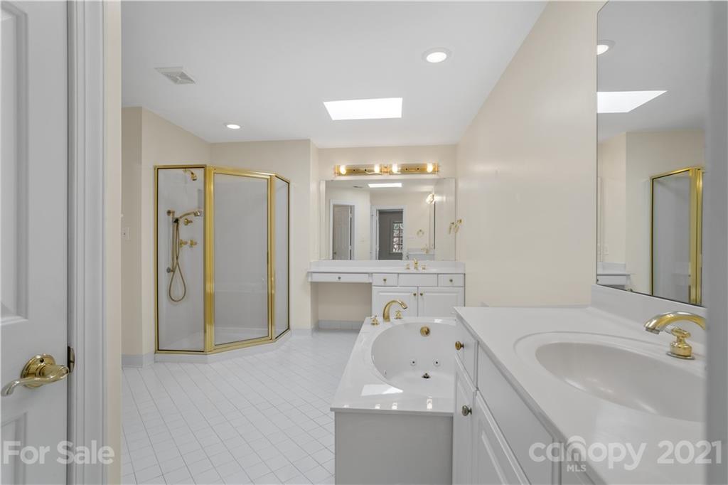4601 Fairvista Drive Charlotte NC 28269