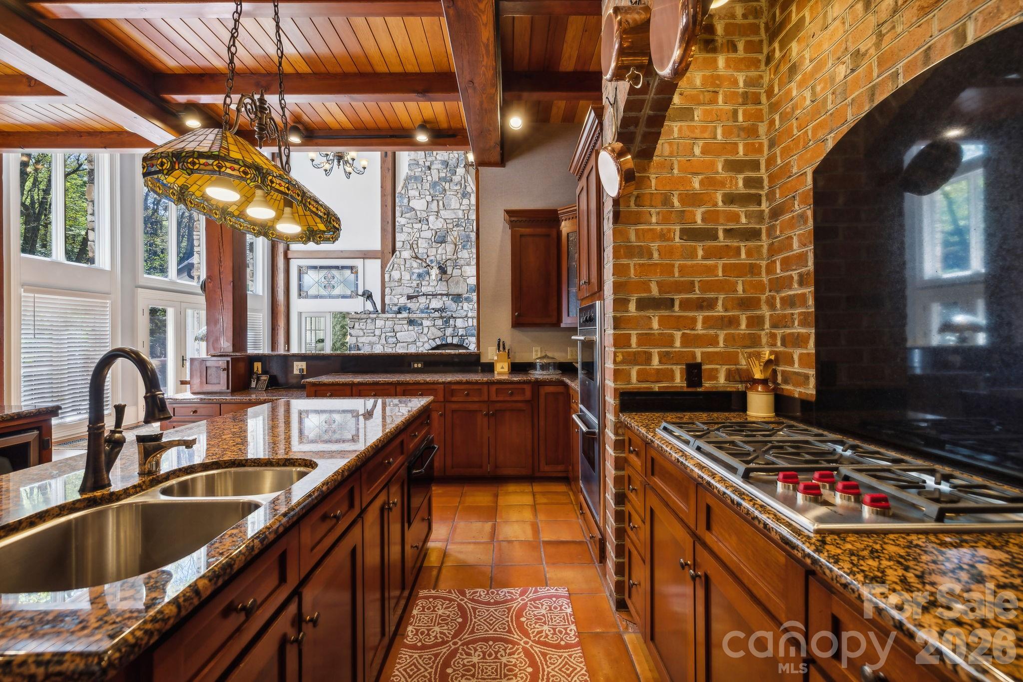 5712 Summit Road Purlear NC 28665