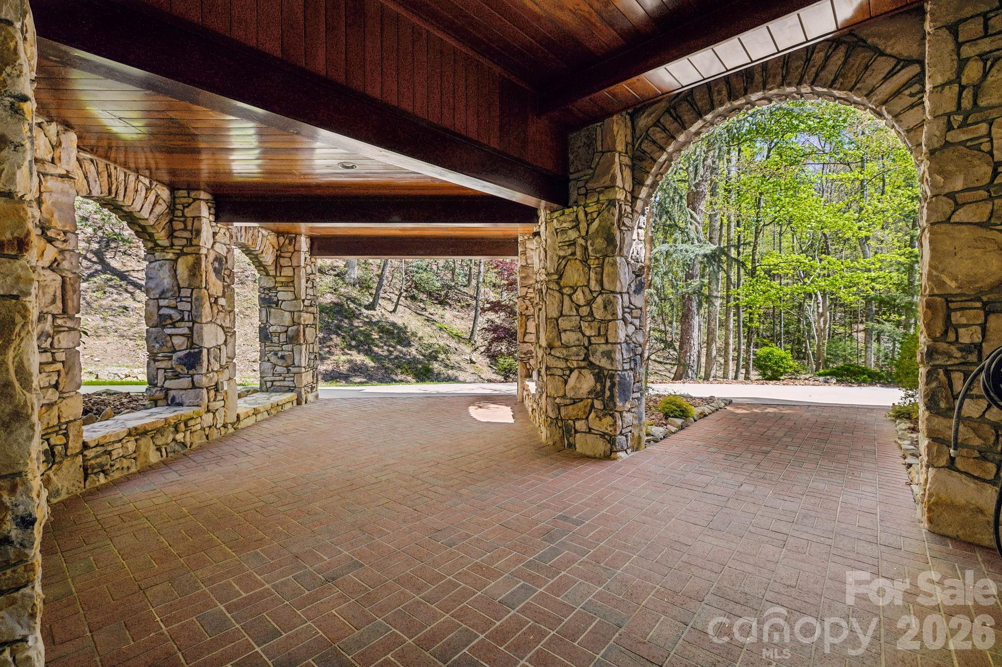 5712 Summit Road Purlear NC 28665
