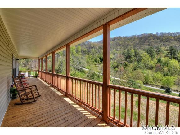 202 Inverness Drive Waynesville NC 28785