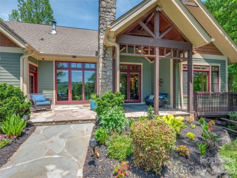 161 Chattooga Run Hendersonville NC 28739