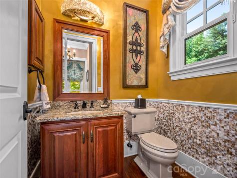 161 Chattooga Run Hendersonville NC 28739