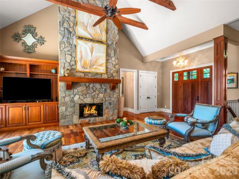 161 Chattooga Run Hendersonville NC 28739