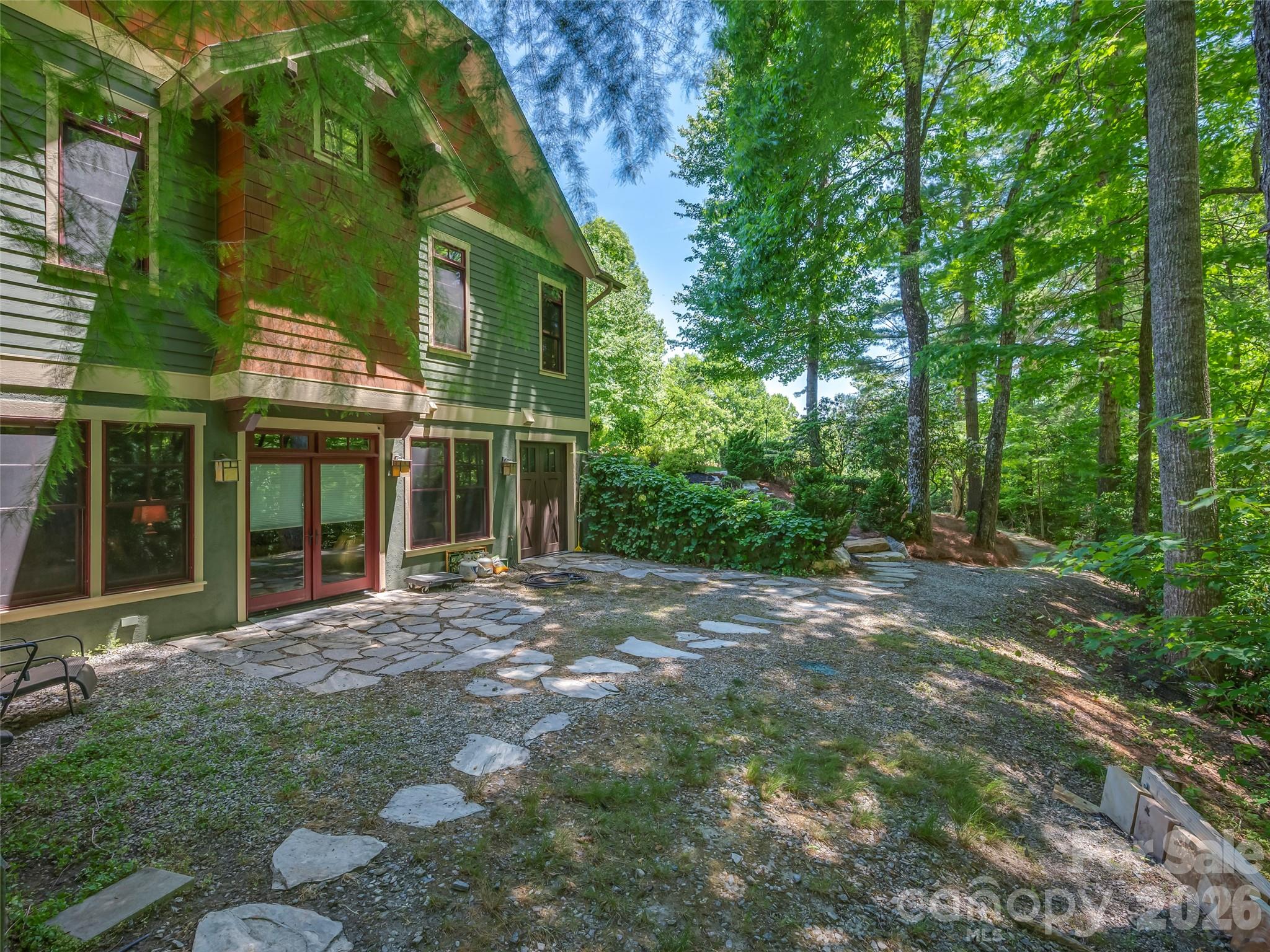 161 Chattooga Run Hendersonville NC 28739