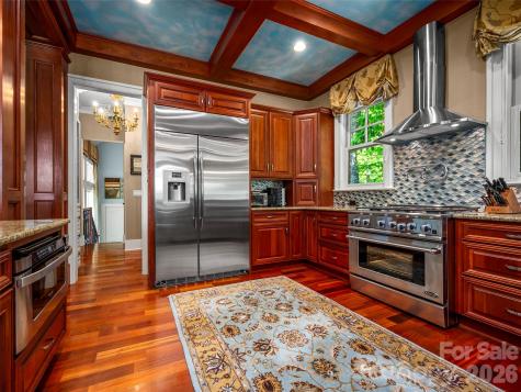 161 Chattooga Run Hendersonville NC 28739