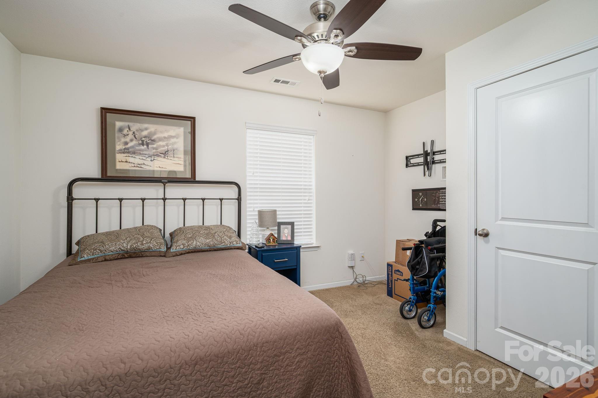 2818 Easton Knoll Drive Dallas NC 28034