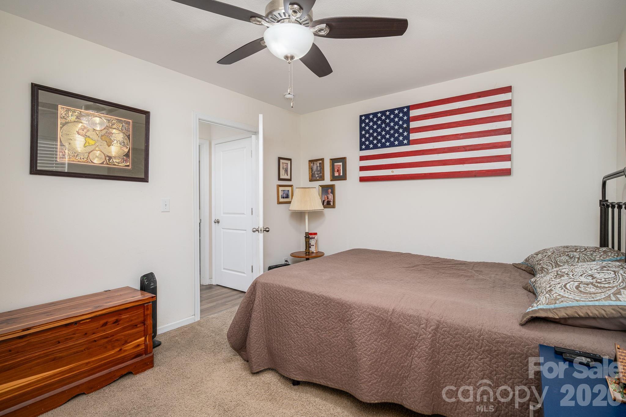 2818 Easton Knoll Drive Dallas NC 28034