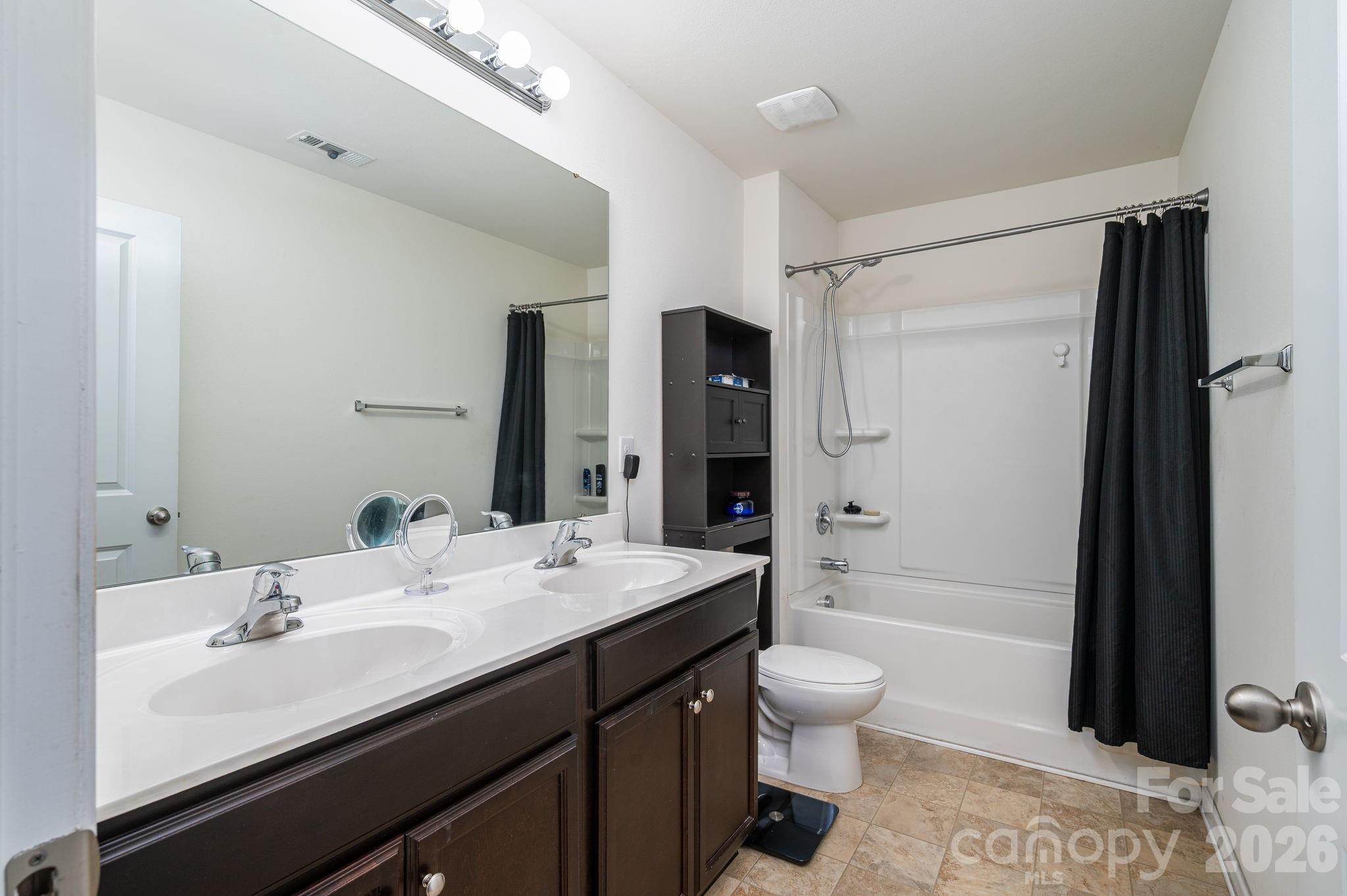 2818 Easton Knoll Drive Dallas NC 28034