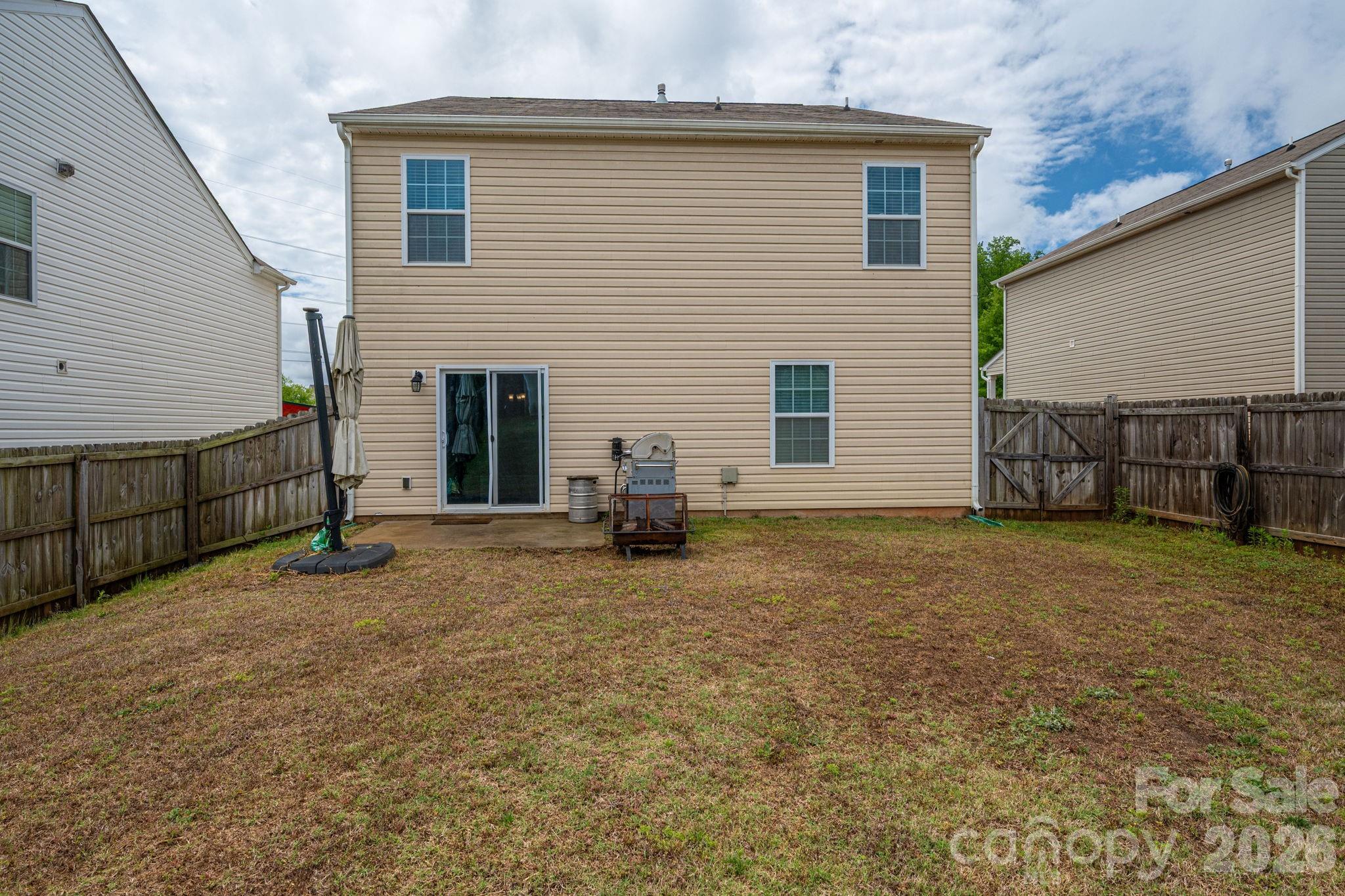 2818 Easton Knoll Drive Dallas NC 28034