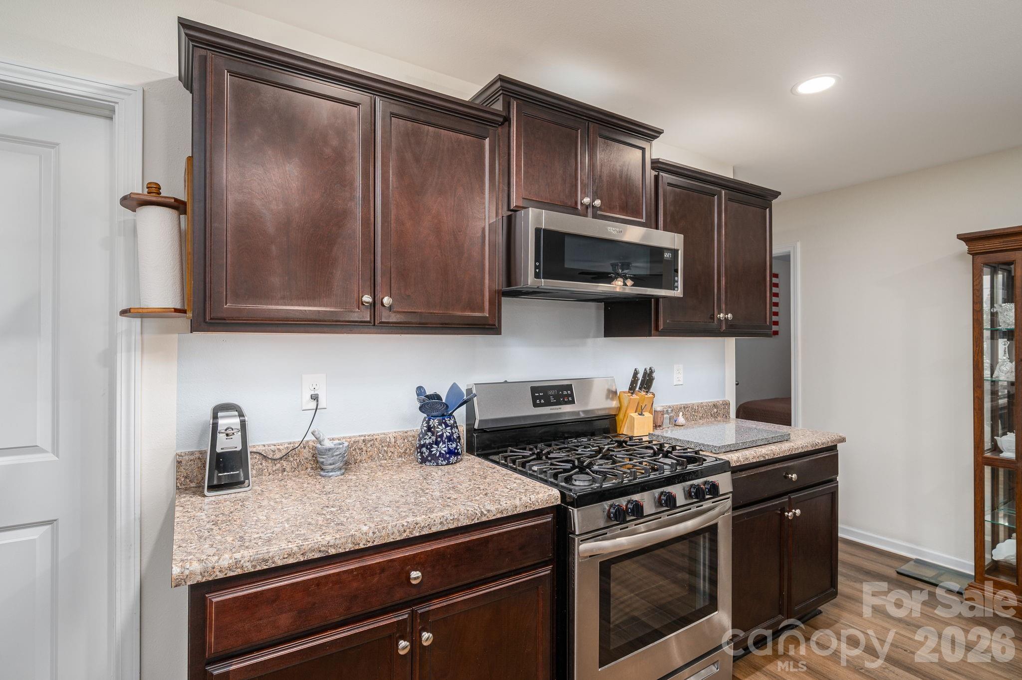 2818 Easton Knoll Drive Dallas NC 28034