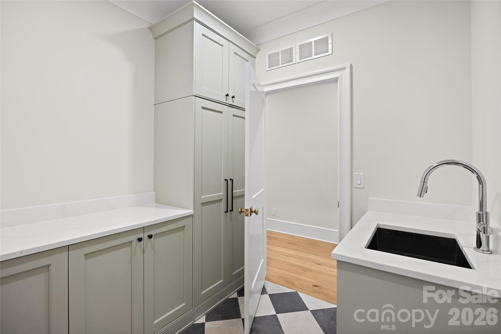 4811 Gaynor Road Charlotte NC 28211