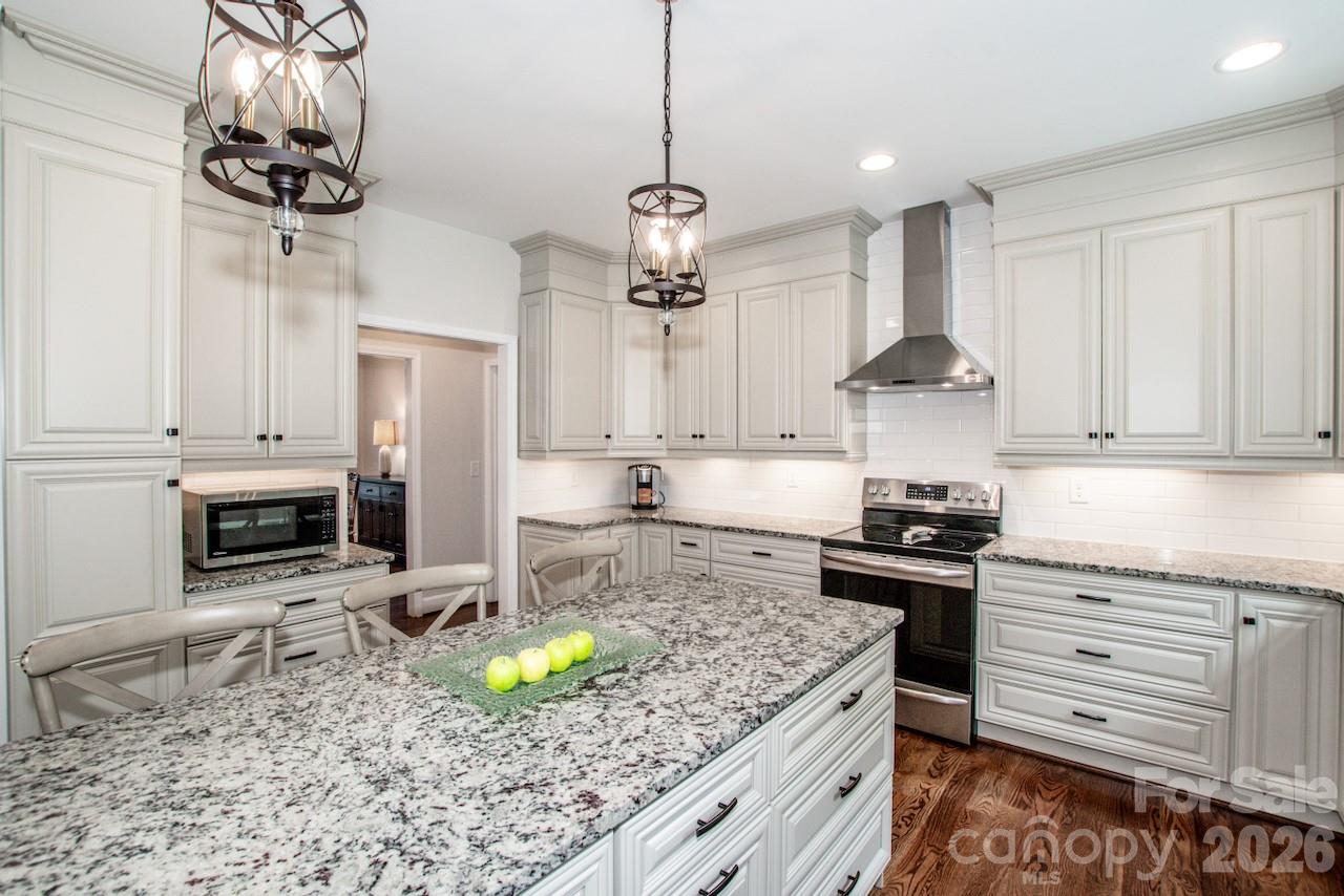 3211 Oakdale Road Charlotte NC 28216