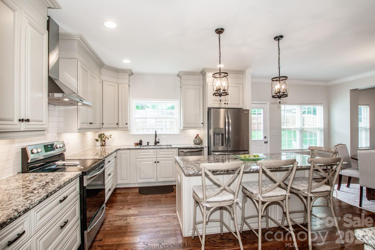 3211 Oakdale Road Charlotte NC 28216