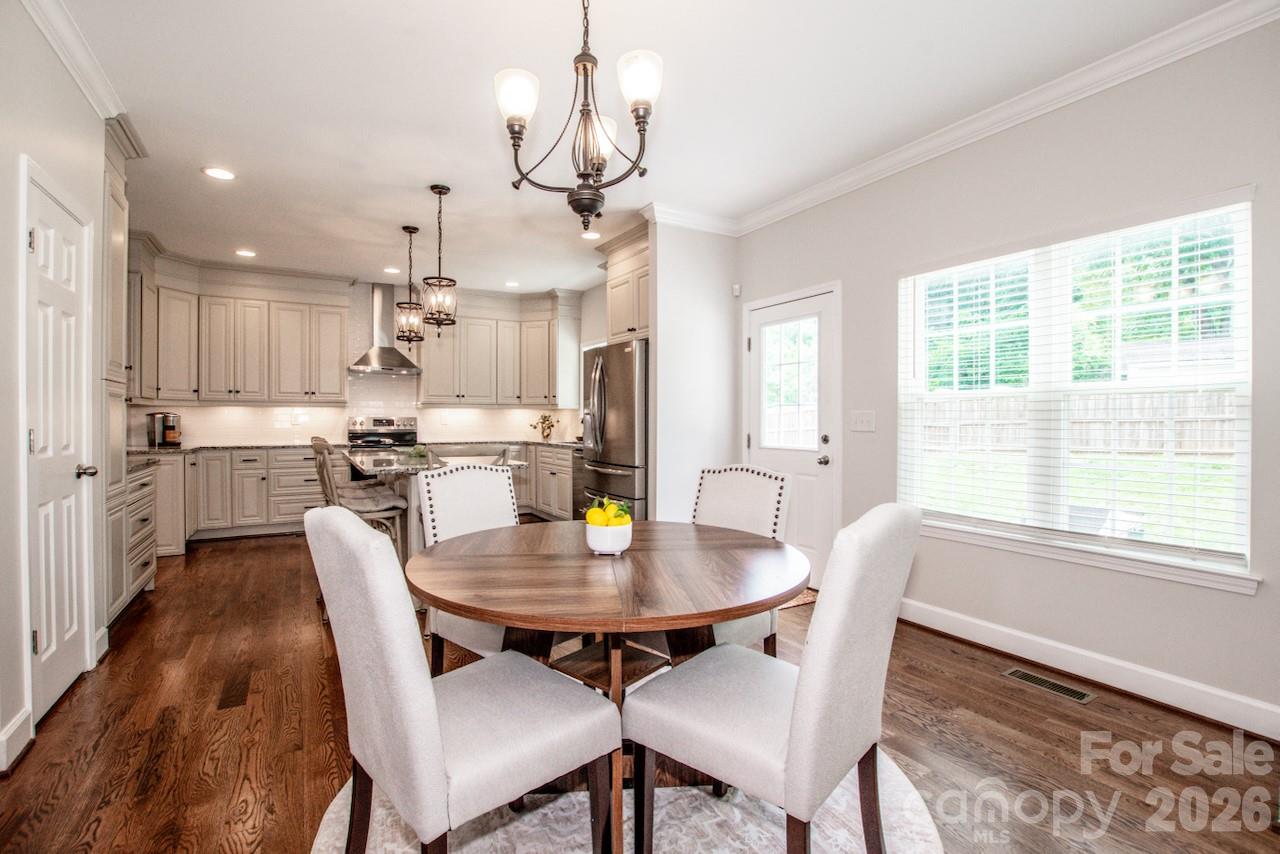 3211 Oakdale Road Charlotte NC 28216